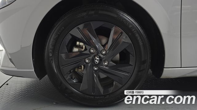 Hyundai AVANTE 2023 — photo 5