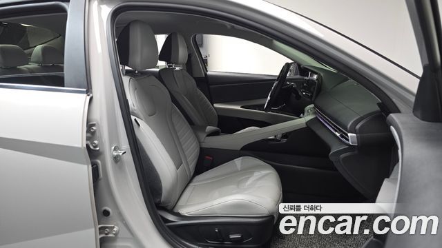 Hyundai AVANTE 2023 — photo 17