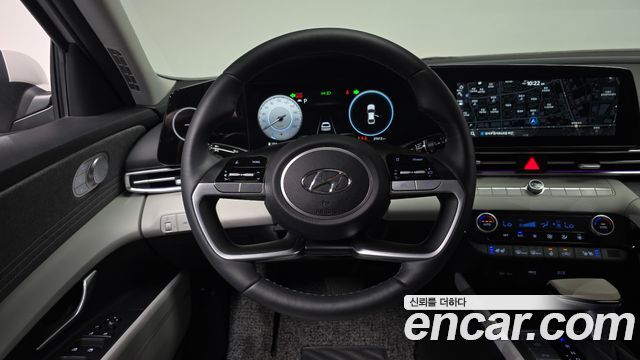 Hyundai AVANTE 2023 — photo 19