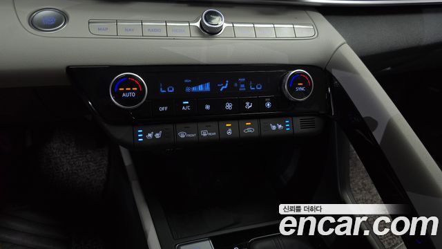 Hyundai AVANTE 2023 — photo 23