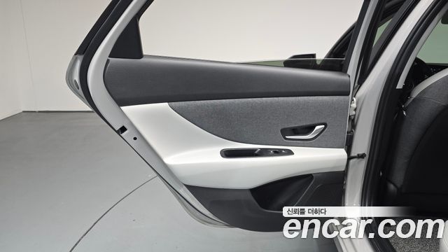 Hyundai AVANTE 2023 — photo 15