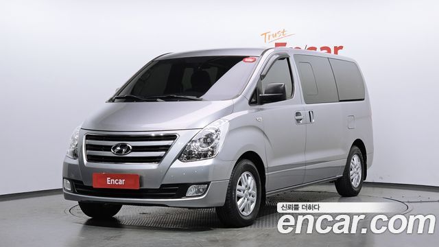 Hyundai Starex 2017 — photo 1