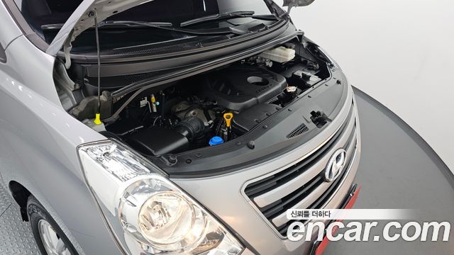Hyundai Starex 2017 — photo 6
