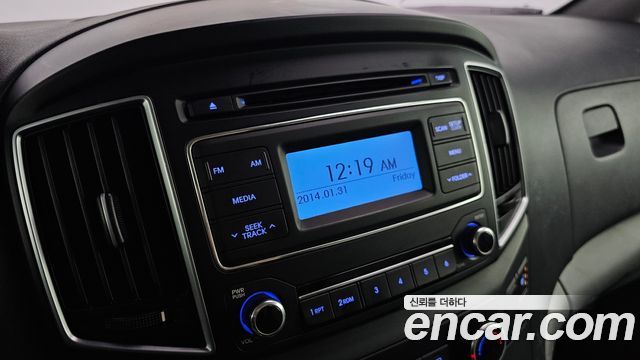 Hyundai Starex 2017 — photo 14