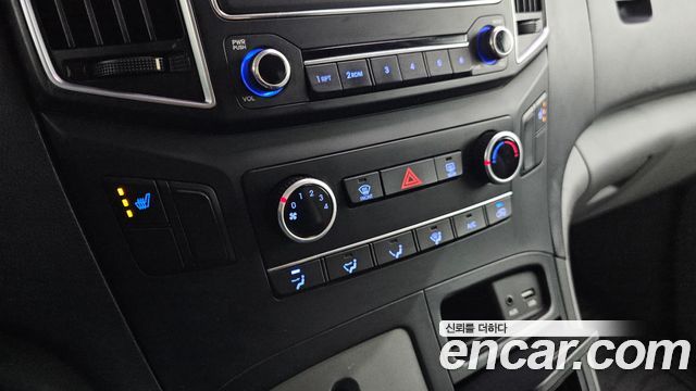 Hyundai Starex 2017 — photo 15