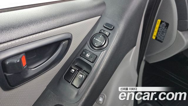 Hyundai Starex 2017 — photo 17