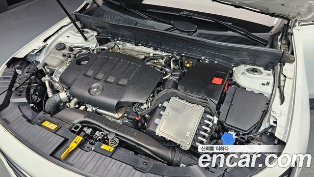 Mercedes-Benz GLB-Class 2024 — photo 6