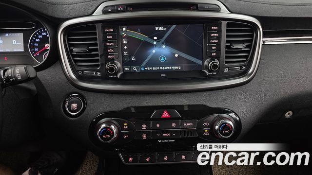 Kia Sorento 2015 — photo 14