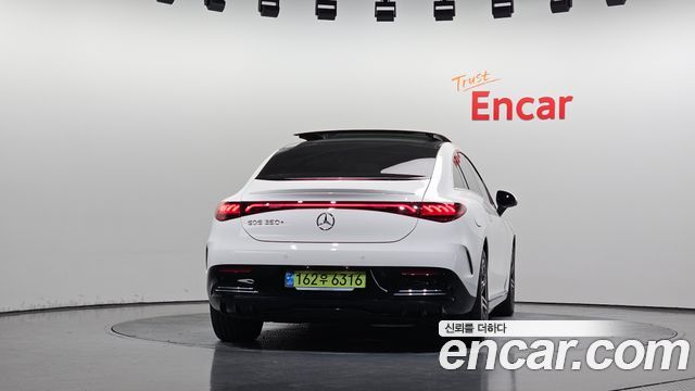 Mercedes-Benz EQE 2024 — photo 4