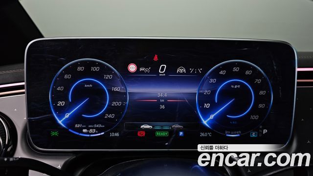 Mercedes-Benz EQE 2024 — photo 11