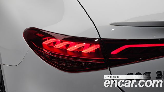 Mercedes-Benz EQE 2024 — photo 9