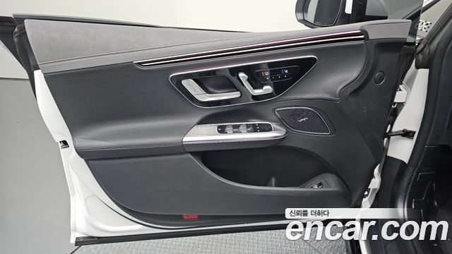 Mercedes-Benz EQE 2024 — photo 14