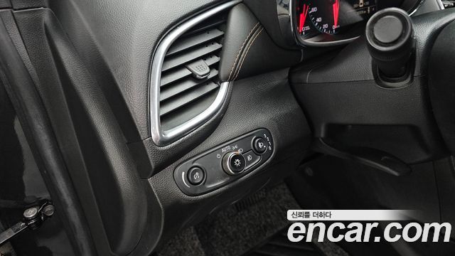 Chevrolet Korea Trax 2018 — photo 24