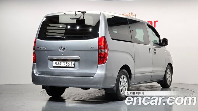 Hyundai Starex 2016 — photo 2