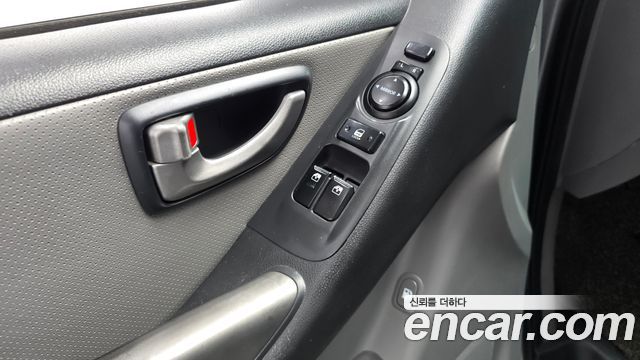 Hyundai Starex 2016 — photo 15