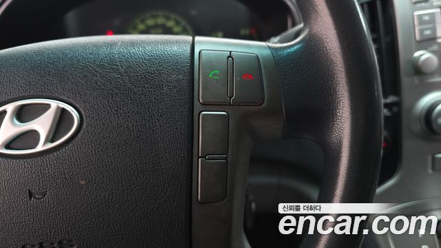 Hyundai Starex 2016 — photo 16