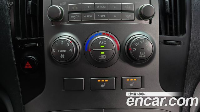 Hyundai Starex 2016 — photo 19
