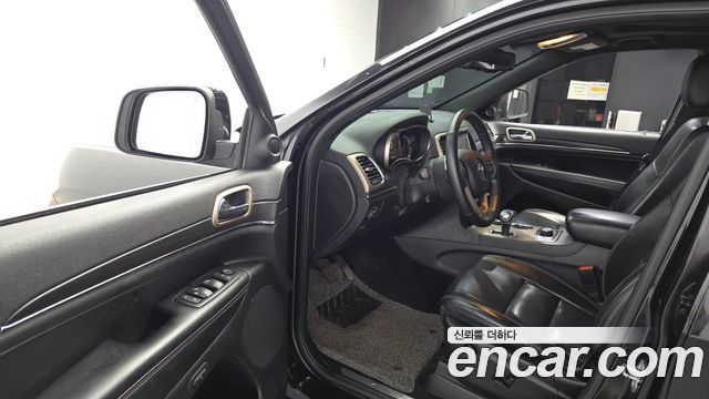 Jeep Cherokee 2015 — photo 10