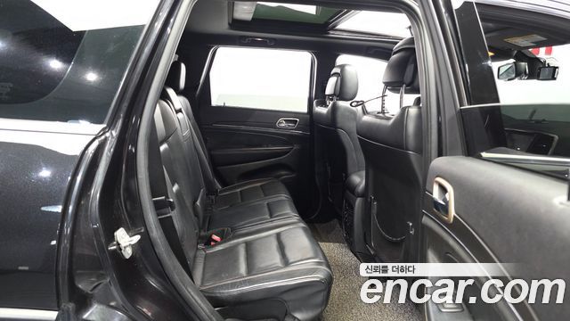 Jeep Cherokee 2015 — photo 11