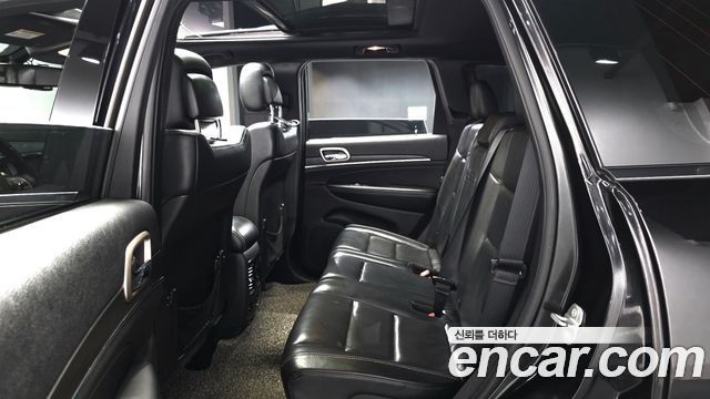 Jeep Cherokee 2015 — photo 12