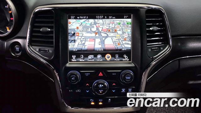 Jeep Cherokee 2015 — photo 13