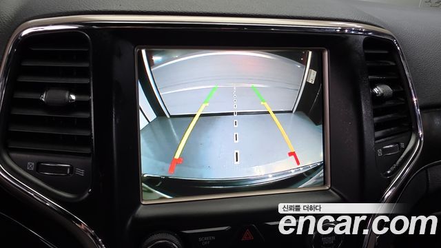 Jeep Cherokee 2015 — photo 15