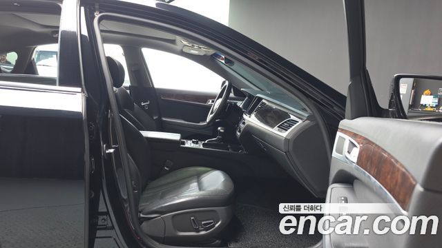 Hyundai Genesis 2014 — photo 17