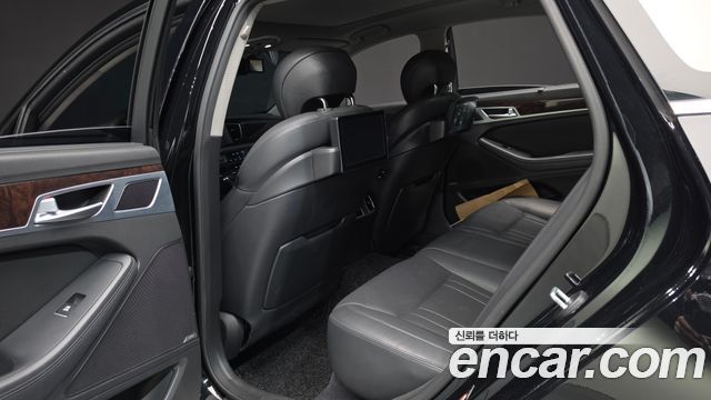 Hyundai Genesis 2014 — photo 16