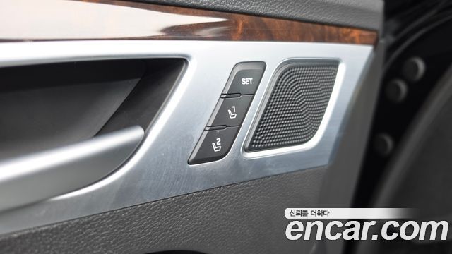 Hyundai Genesis 2014 — photo 36