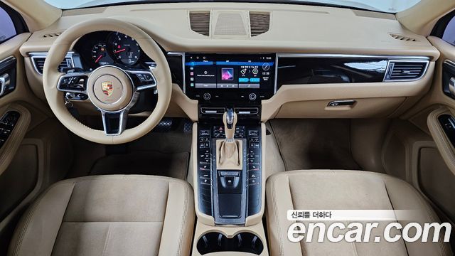 Porsche Macan 2015 — photo 10