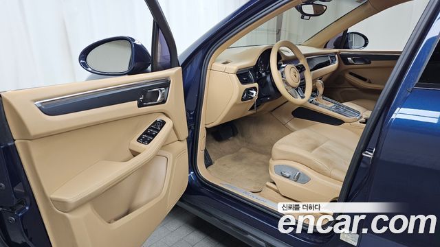 Porsche Macan 2015 — photo 13
