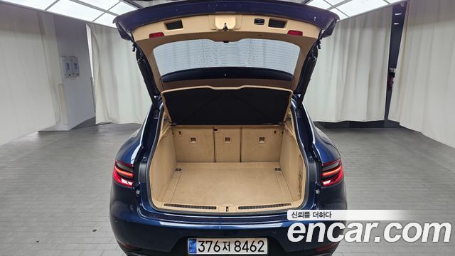 Porsche Macan 2015 — photo 21