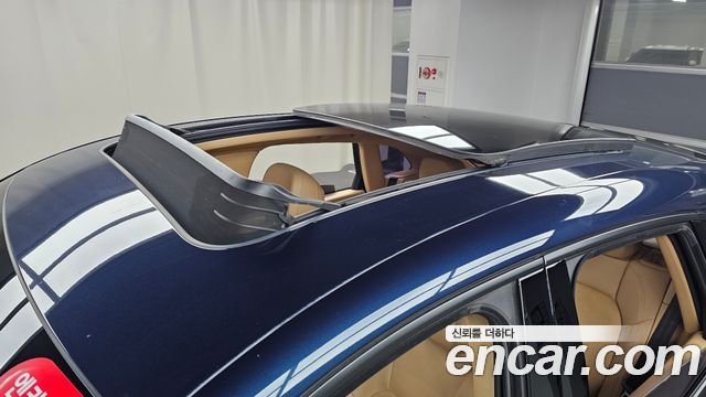 Porsche Macan 2015 — photo 26