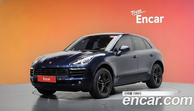 Porsche Macan 2015 — photo 1