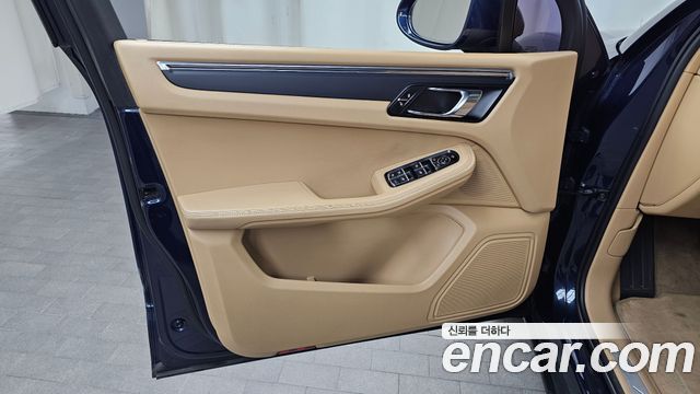 Porsche Macan 2015 — photo 14