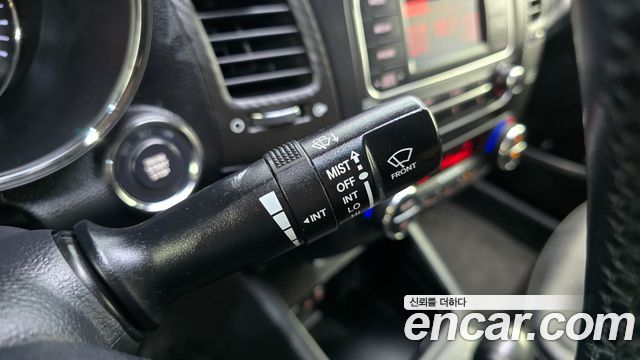 Kia K3 2015 — photo 24
