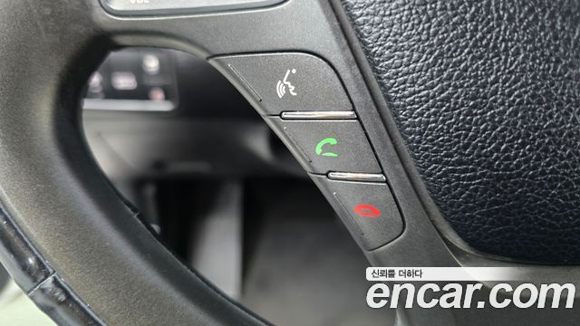Kia K3 2015 — photo 30