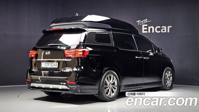 Kia Canival 2019 — photo 2