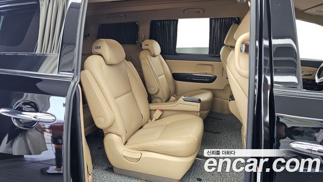 Kia Canival 2019 — photo 18