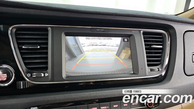 Kia Canival 2019 — photo 21