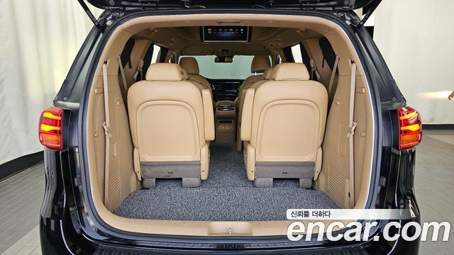 Kia Canival 2019 — photo 26