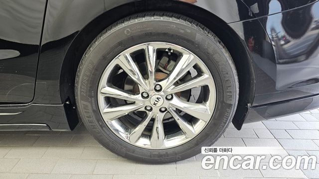 Kia Canival 2019 — photo 7