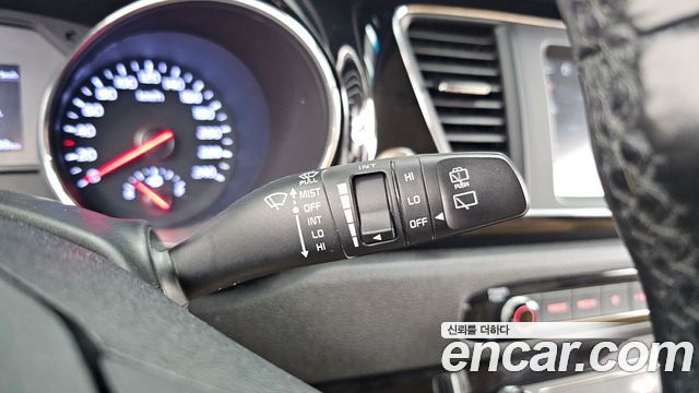 Kia Canival 2019 — photo 36