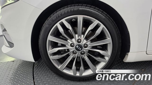 Kia K7 2020 — photo 5