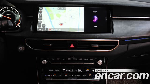 Kia K7 2020 — photo 18