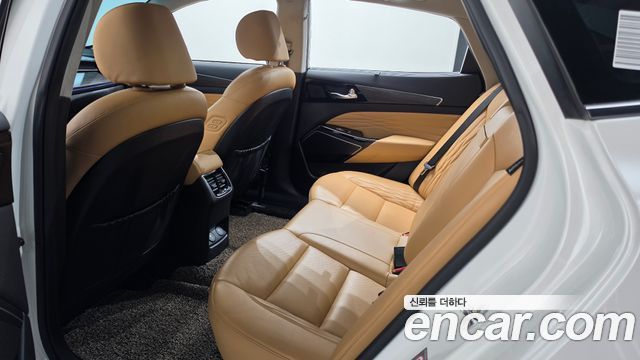 Kia K7 2020 — photo 26