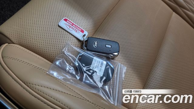 Kia K7 2020 — photo 34