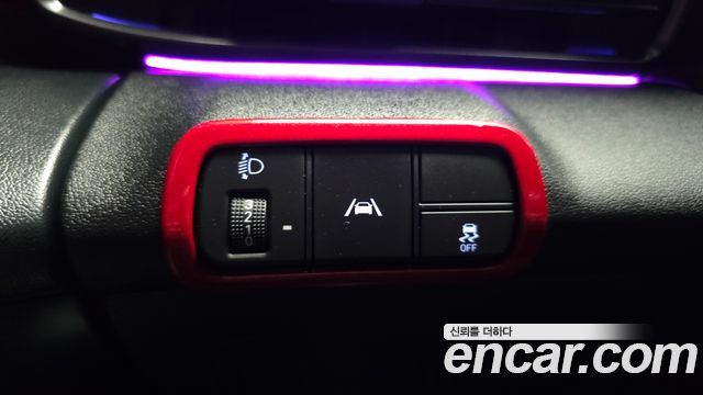 Hyundai AVANTE 2021 — photo 19