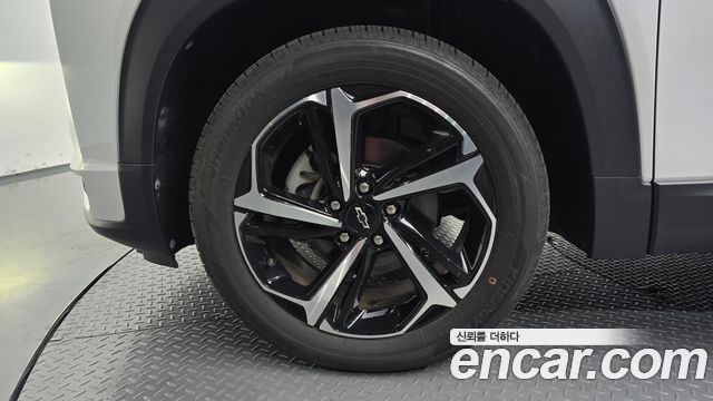 Chevrolet Korea Trailblazer 2023 — photo 5