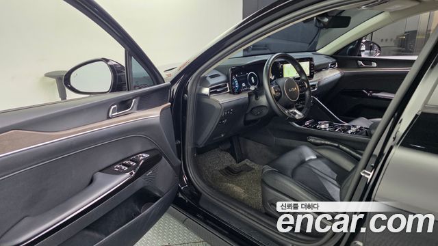 Kia K5 2023 — photo 13